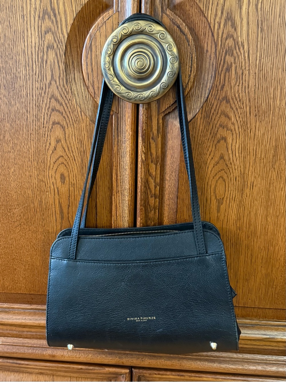 VTG Divina Firenze Leather purse Italy
12”X8”